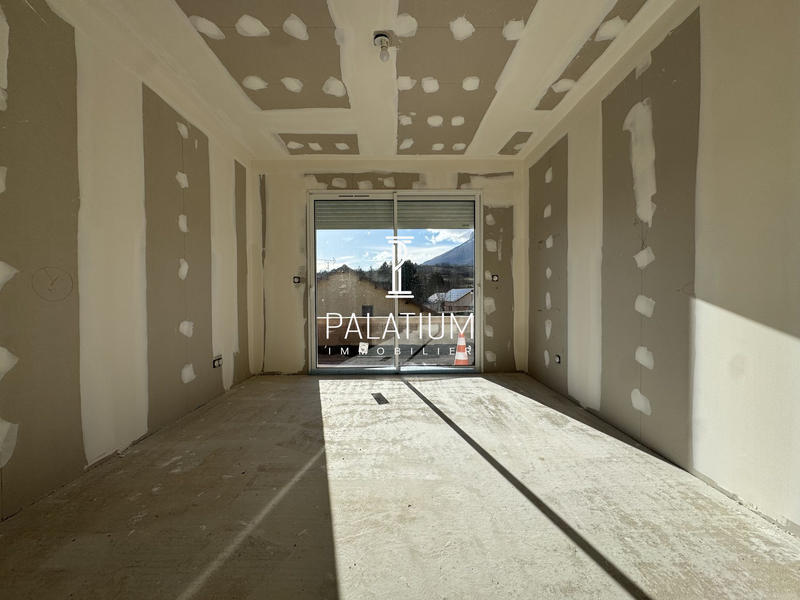 Maison - 99 m² - 4 pièces