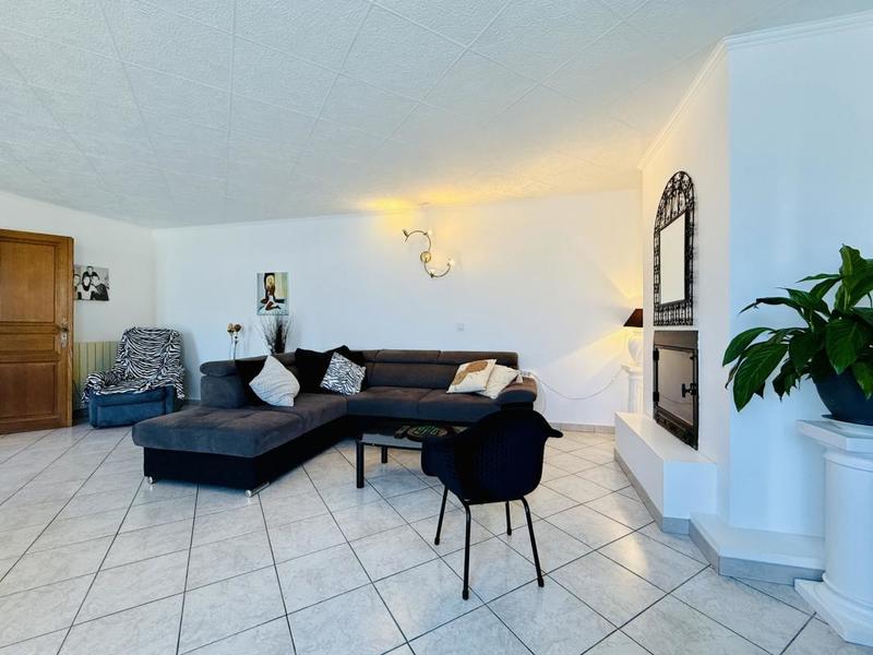 Maison - 135 m² - 6 pièces