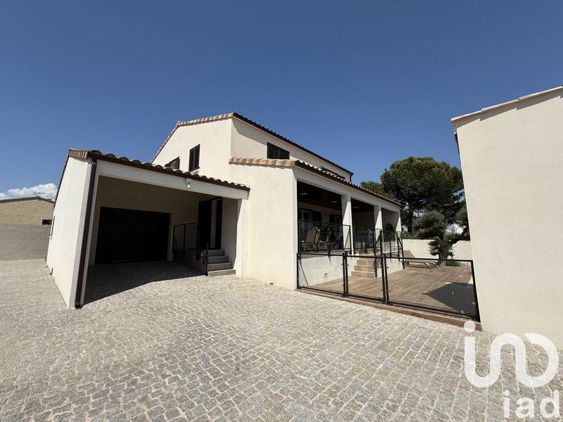 Maison - 201 m² - 6 pièces