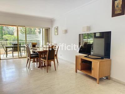 Appartement - 122 m² - 4 pièces