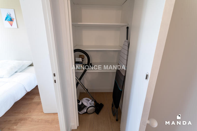 Chambre - 9 m² - 5 pièces