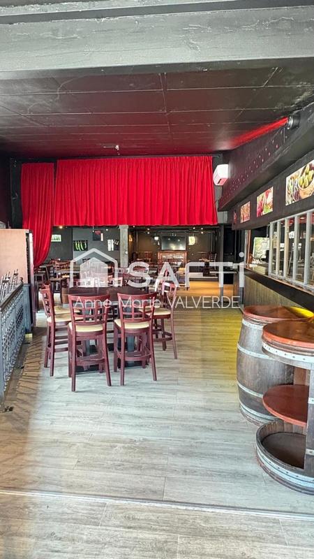 Local commercial - 240 m² - 3 pièces