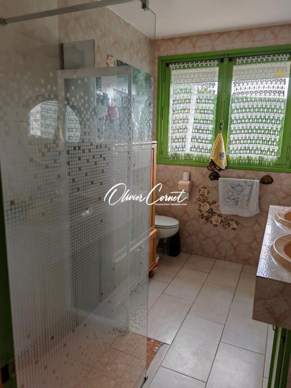 Maison - 137 m² - 6 pièces