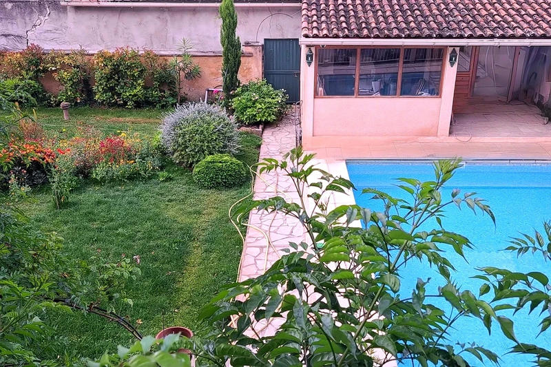 Maison - 161 m² - 7 pièces