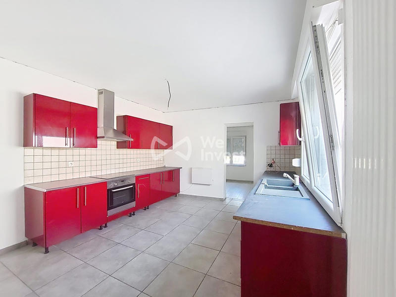 Maison - 95 m² - 6 pièces