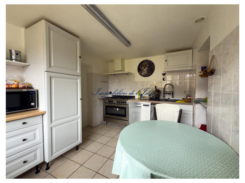 Maison - 211 m² - 10 pièces