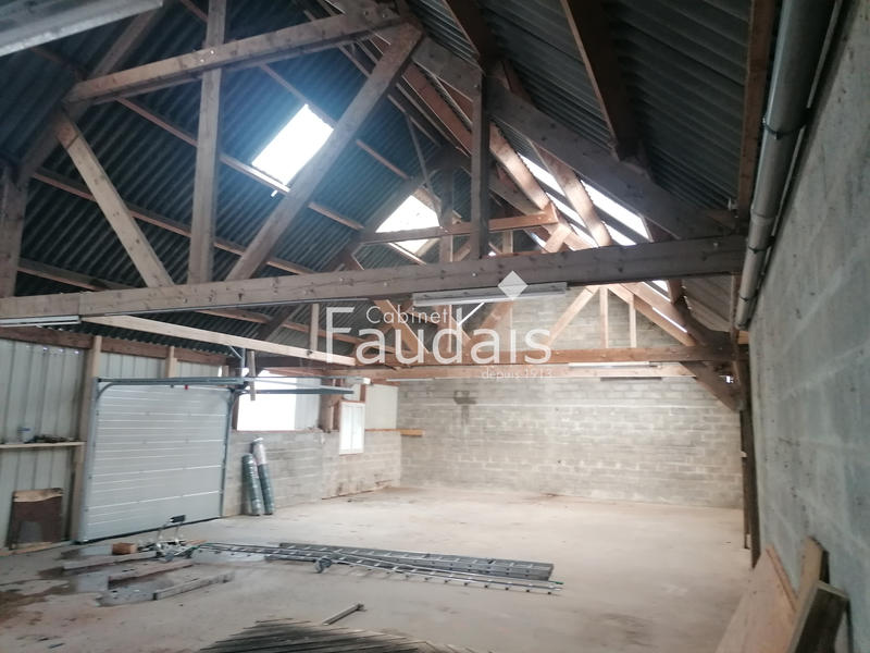 Local commercial - 300 m²