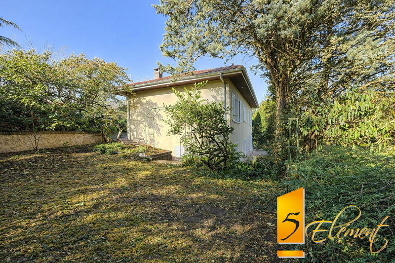 Maison traditionnelle - 127 m² - 4 pièces