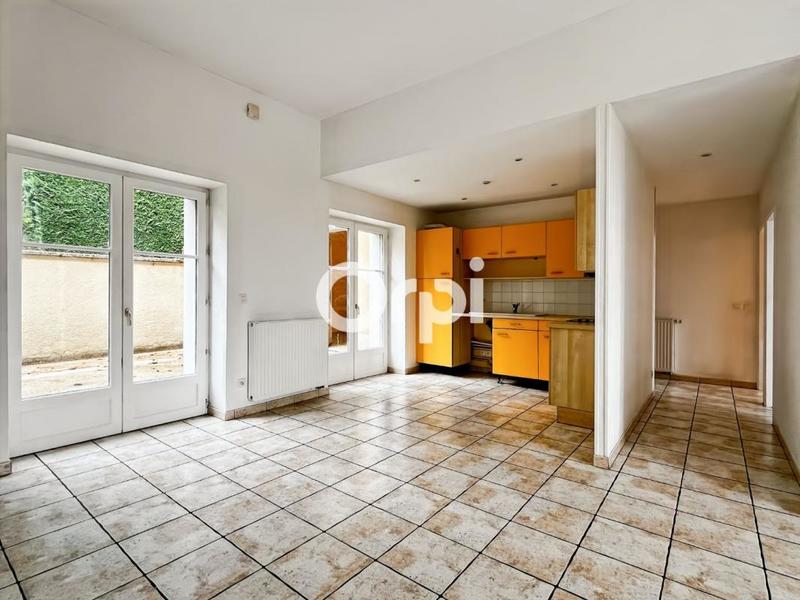 Appartement - 80 m² - 4 pièces