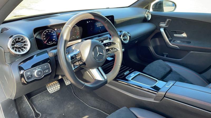 Mercedes Classe a 250 e 218 Eq Power 8g-Dct Amg Line Premium Plus - Entretien constructeur Toit ouvrant