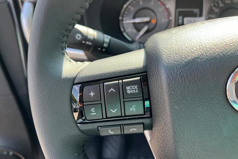 Toyota Hilux 2.8 D4-D 204 Legende X-Tr