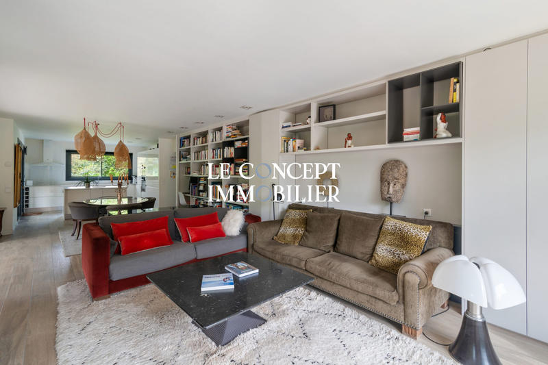 Maison - 200 m² - 7 pièces