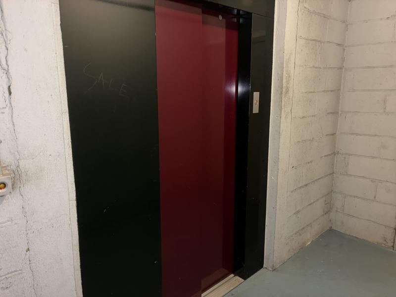 Parking / Garage - 12 m²