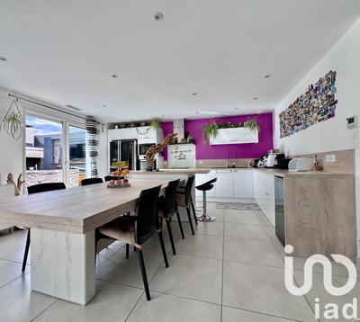 Maison - 139 m² - 5 pièces