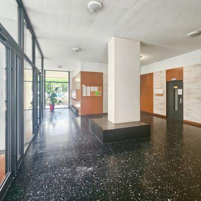 Appartement - 80 m² - 3 pièces