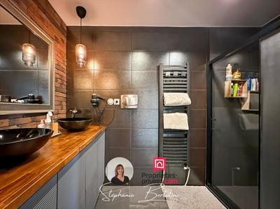 Maison - 163 m² - 6 pièces