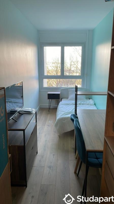 Chambre - 11 m² - 1 pièce
