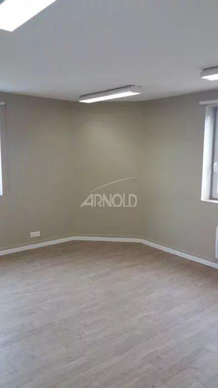 Bureau - 73 m² - 4 pièces