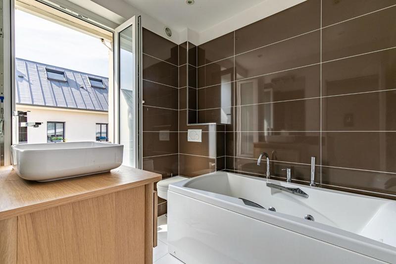 Demeure - 200 m² - 7 pièces