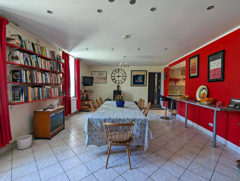 Maison en pierre - 260 m² - 8 pièces