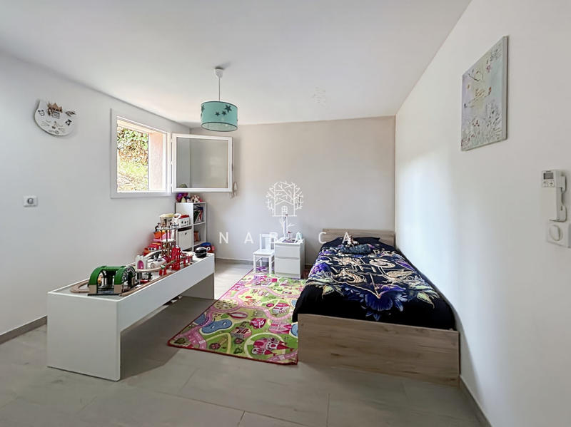 Maison - 137 m² - 5 pièces