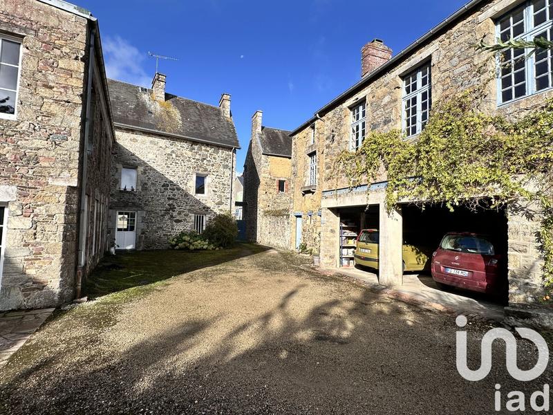 Maison - 205 m² - 8 pièces