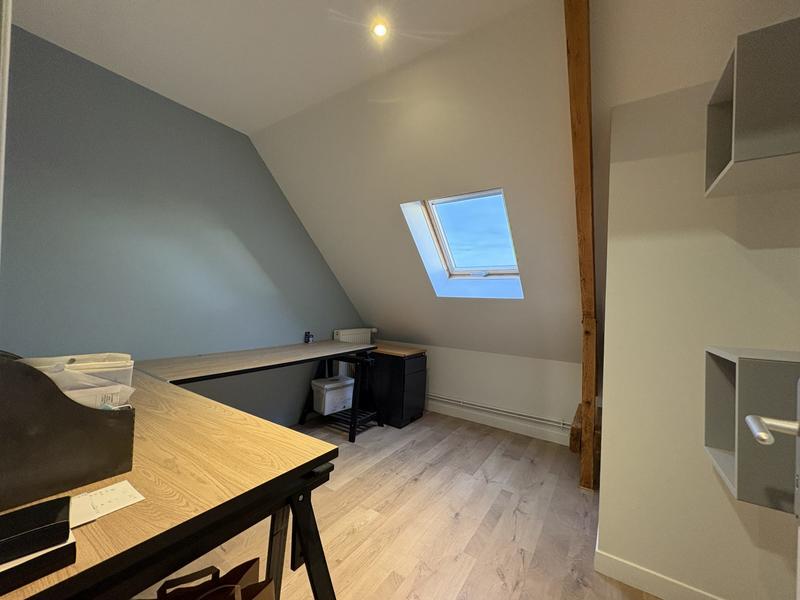 Maison traditionnelle - 165 m² - 8 pièces