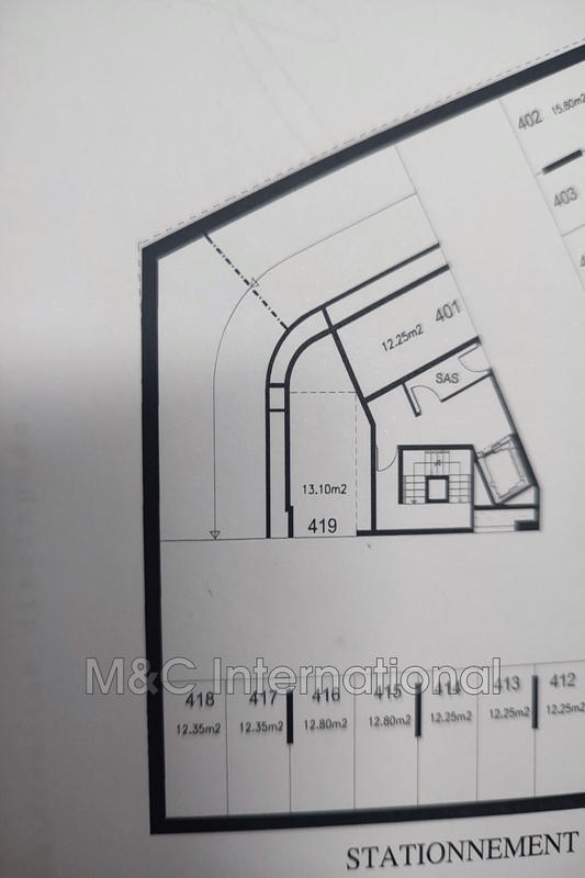 Parking / Garage - 12 m²