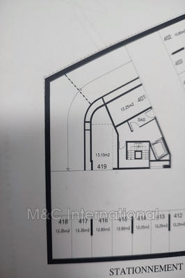 Parking / Garage - 12 m²