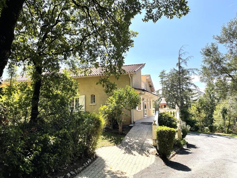 Maison - 161 m² - 6 pièces