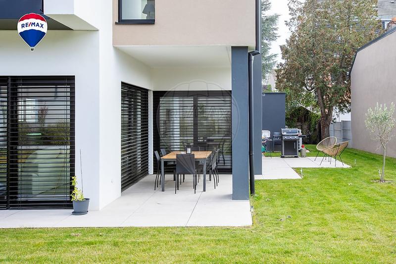 Villa - 185 m² - 6 pièces