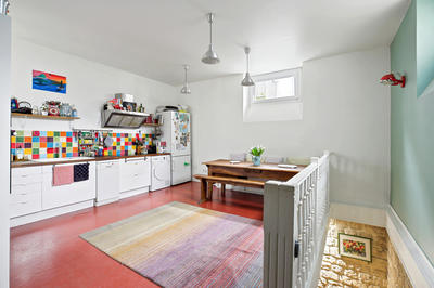 Appartement - 96 m² - 6 pièces