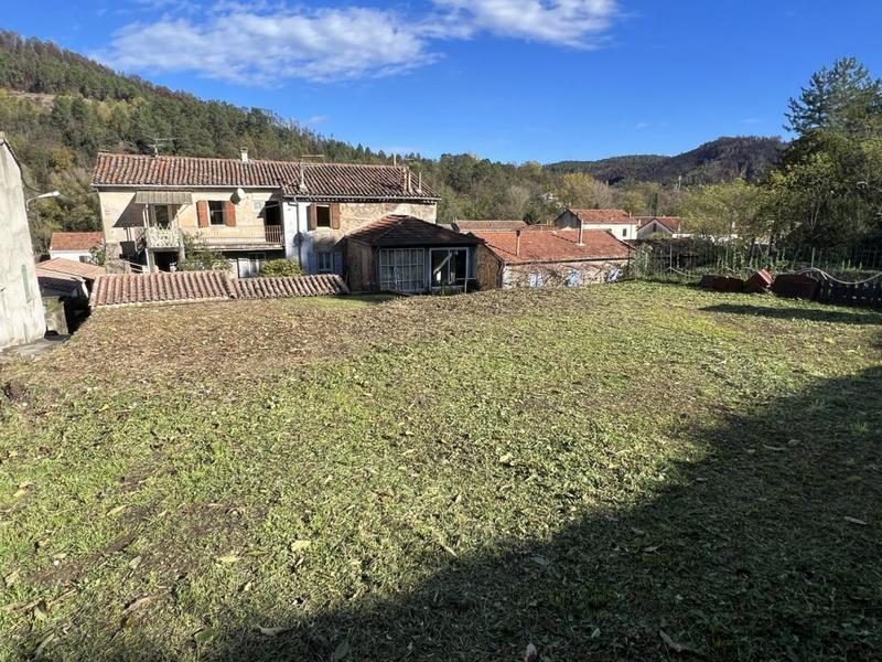 Appartement - 131 m² - 8 pièces