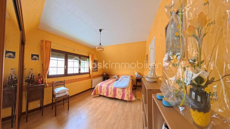 Maison - 250 m² - 10 pièces