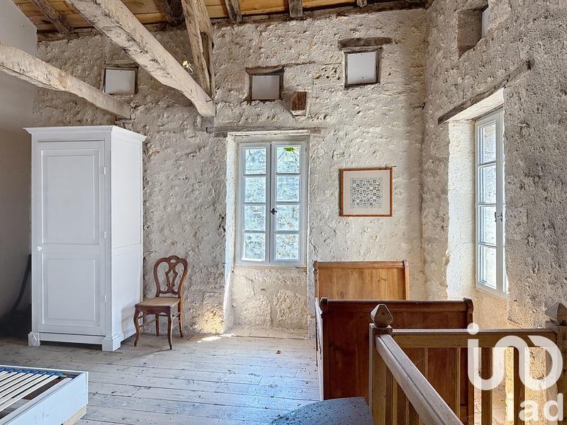 Maison de village - 260 m² - 8 pièces