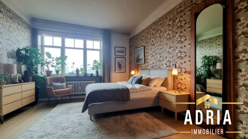 Maison - 90 m² - 5 pièces