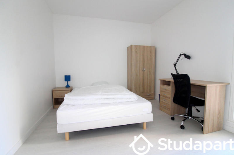 Chambre - 11 m² - 1 pièce