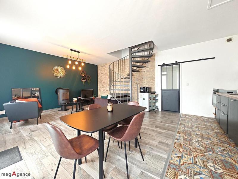 Maison - 101 m² - 4 pièces