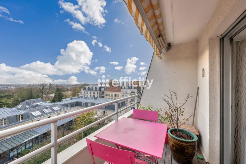 Appartement - 144 m² - 7 pièces