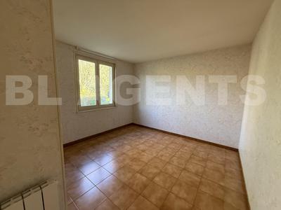 Maison traditionnelle - 193 m² - 8 pièces