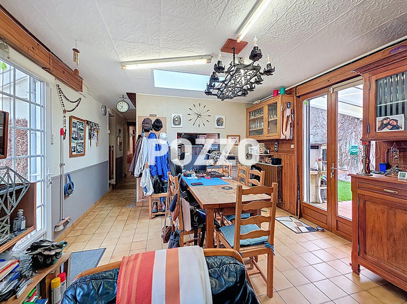 Maison - 94 m² - 7 pièces