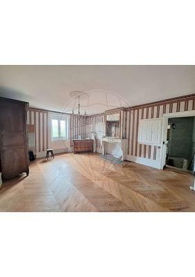 Maison - 404 m² - 5 pièces