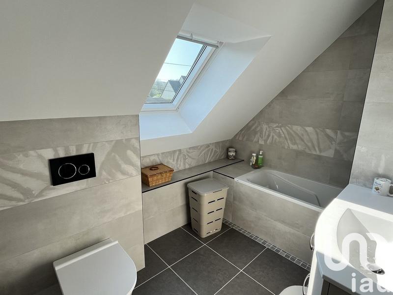 Maison - 141 m² - 6 pièces