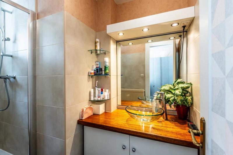 Maison en pierre - 200 m² - 7 pièces