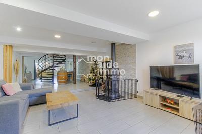 Maison - 144 m² - 5 pièces