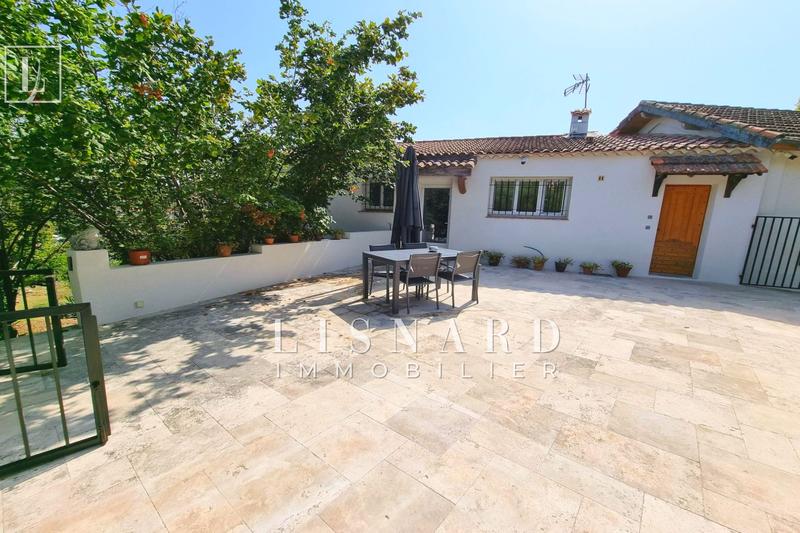 Maison - 180 m² - 5 pièces