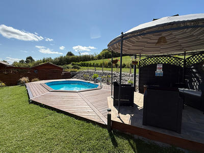 Maison - 112 m² - 9 pièces