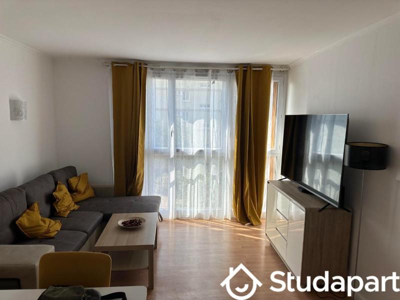 Chambre - 9 m² - 1 pièce