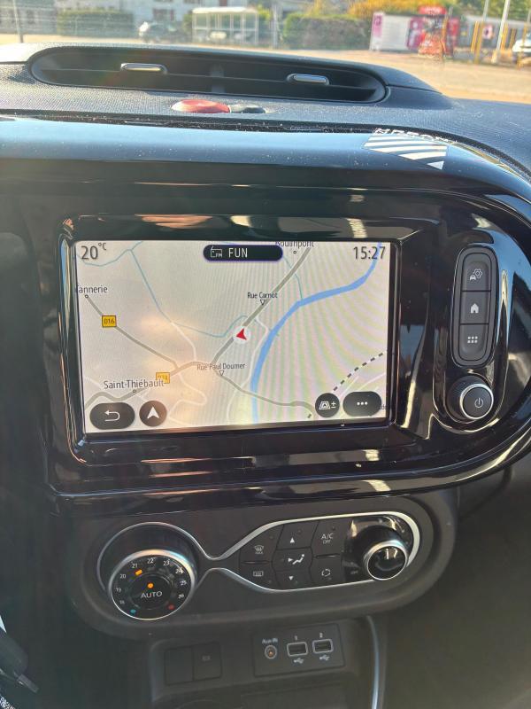 Renault Twingo E-Tech Electr Urban III Night