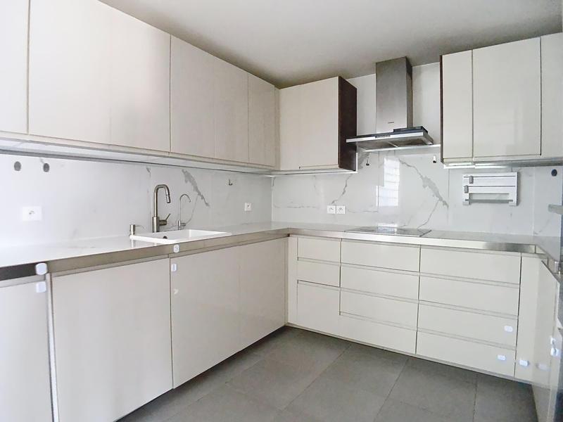 Appartement - 85 m² - 4 pièces